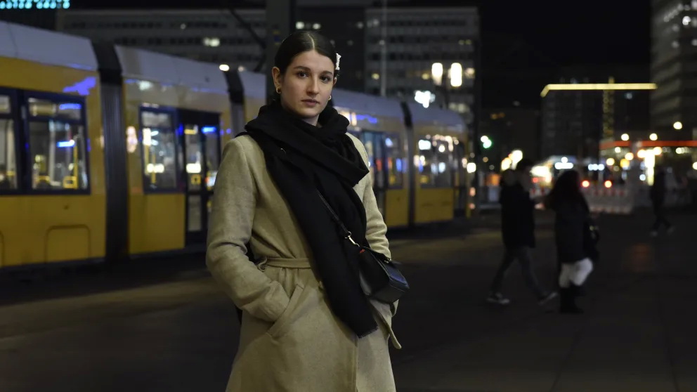 Происшествия: Нападение на 17-летнюю девушку в Берлине: «Я кричала, плакала и умоляла о помощи»