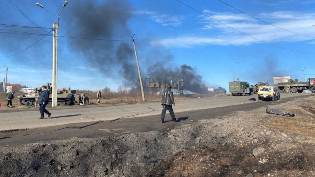 Политика: Уничтоженные танки и вертолеты: Украина обороняется