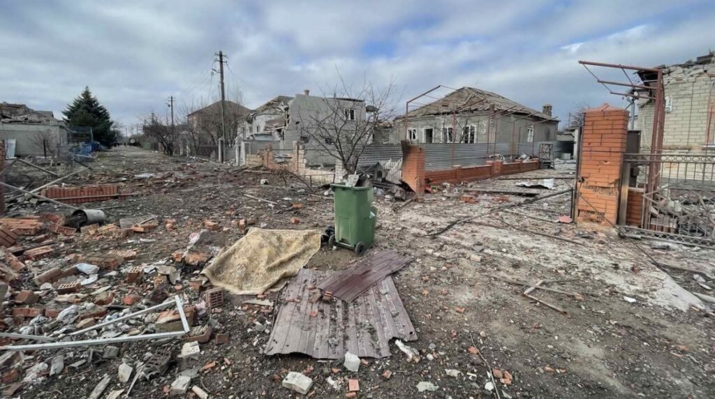 Политика: Гуманитарная катастрофа в Волновахе: город в оккупации без света, воды, тепла и газа