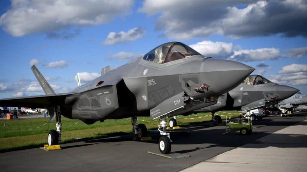 Общество: Германия закупает американские истребители F-35