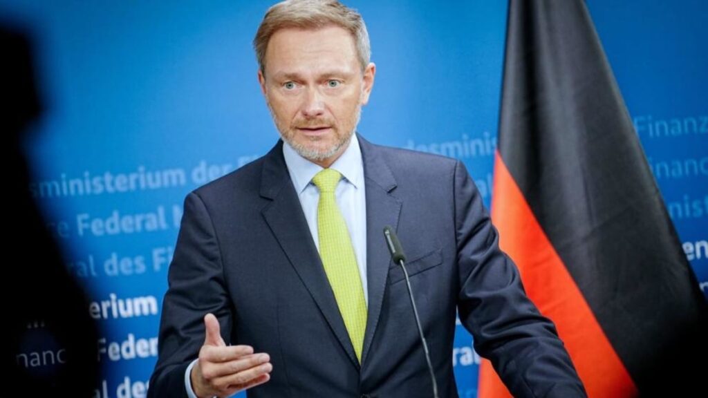 Общество: Министр финансов Германии хочет ввести скидки на топливо на АЗС