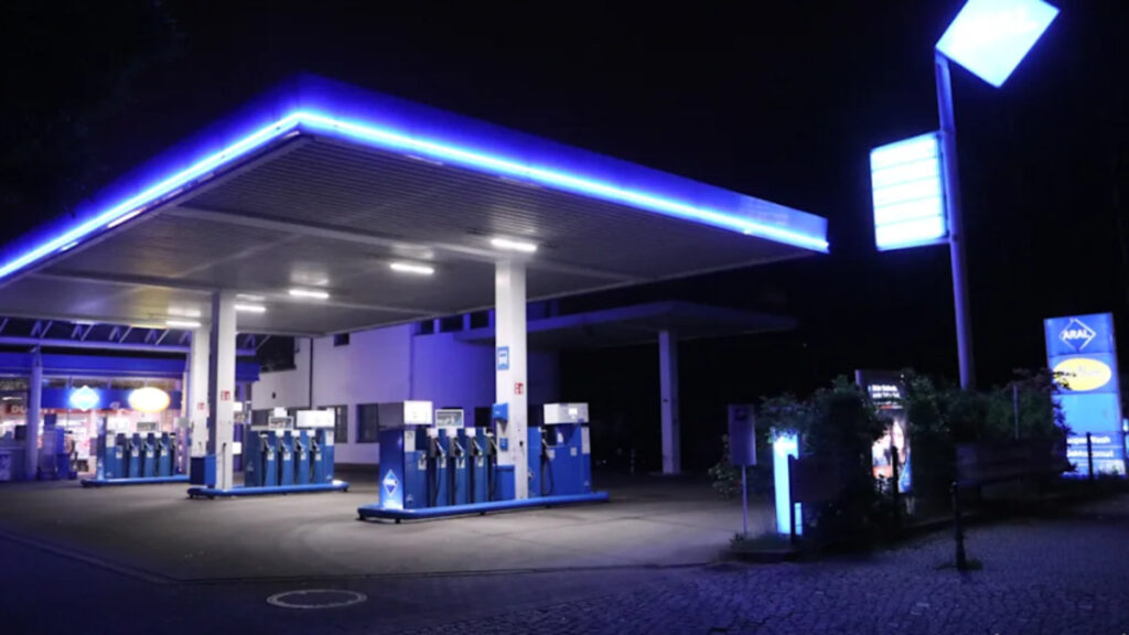 Общество: Кражи топлива на берлинских АЗС выросли на 70%