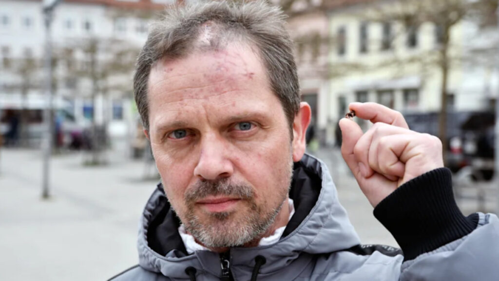 Общество: Раненный в Украине немецкий пожарный: «Рядом с моей машиной взорвалось две гранаты»