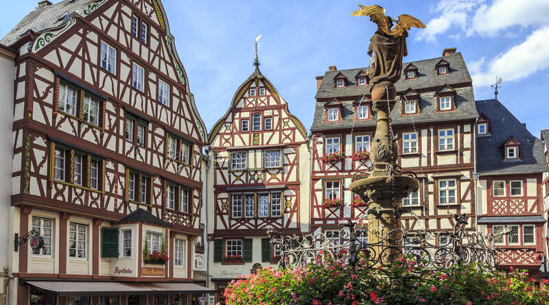 Досуг: Бернкастель - немецкий городок любителей истории и вина