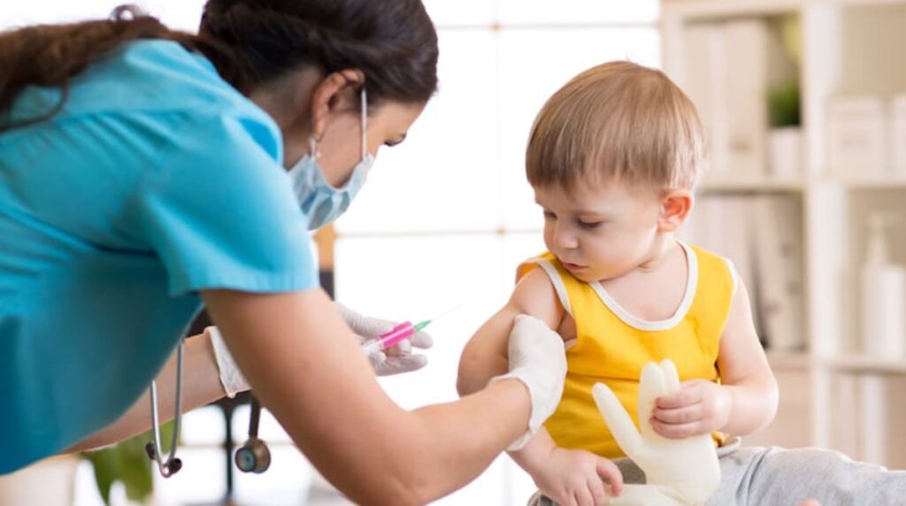 Здоровье: Рекомендации по вакцинации для детей в Германии