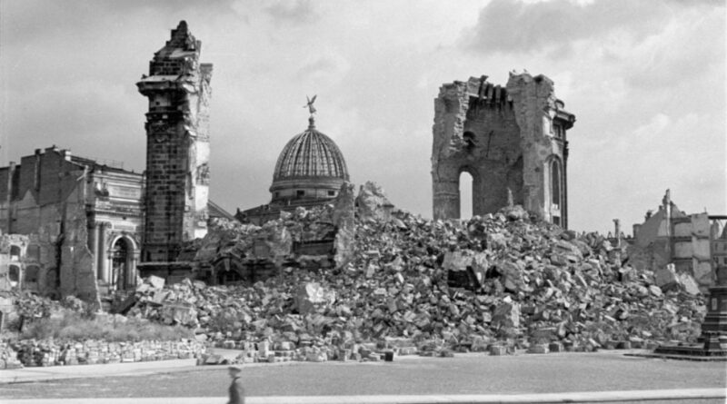 Культура: Бомбардировка Дрездена: уничтожение города и его восстановление