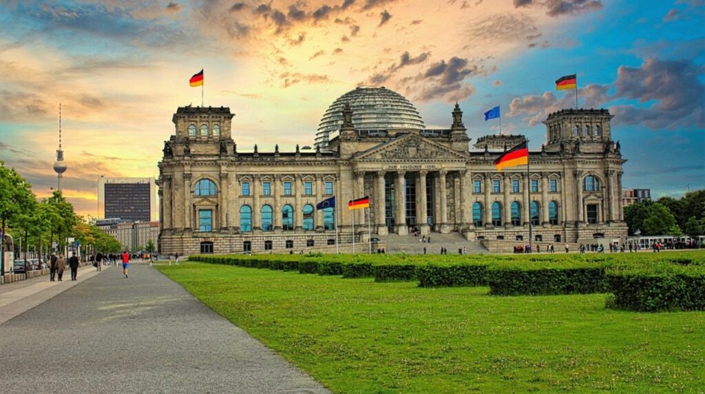 Досуг: Обзор самых интересных мест Берлина: исторические здания, музеи и парки