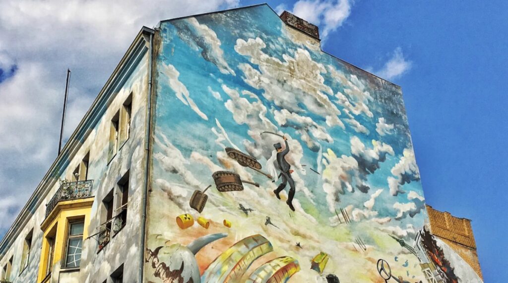 Культура: Граффити-туризм в Берлине: изучение уличного искусства в столице